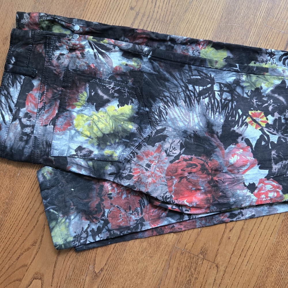Floral Patterned Pants